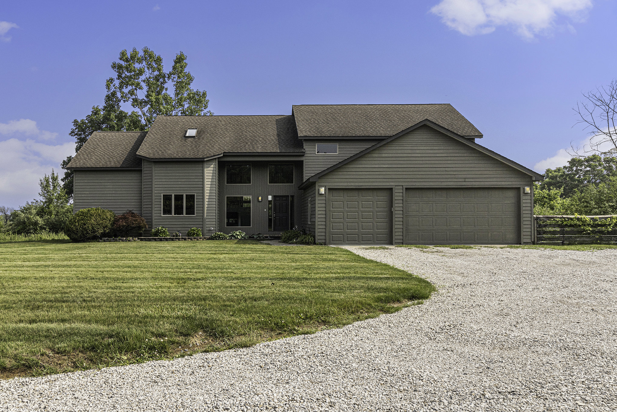Stunning A2 Home on 7.79 Acres!